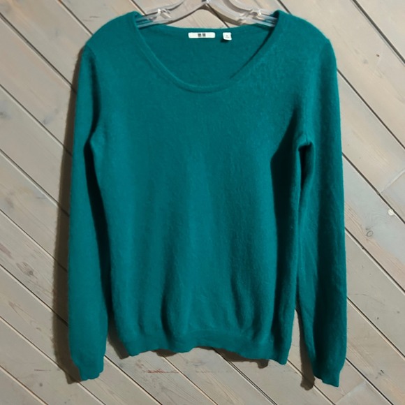Uniqlo Women's Teal 100% Cashmere Scoop Neck Long Sleeve Sweater Size M - Picture 1 of 4